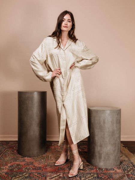 

casual dresses totem* 100% silk logo embroidery nighty mid-calf loose style dress, Black;gray