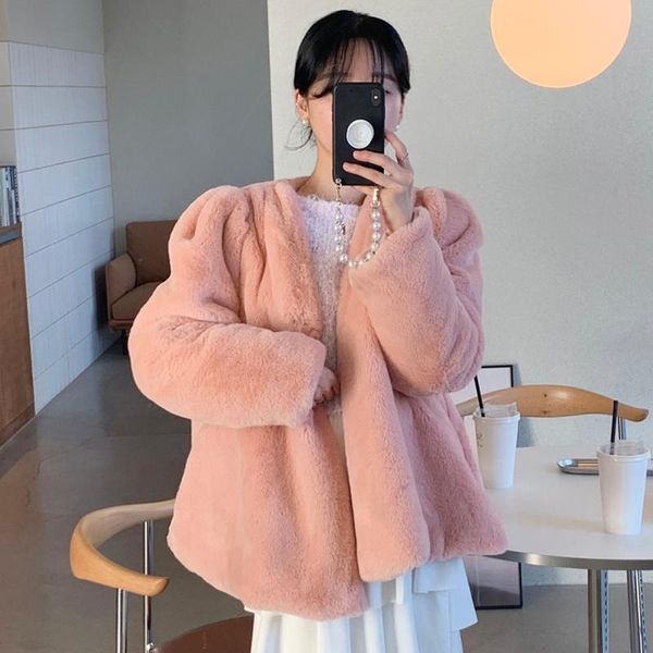 

women's fur & faux [ewq] korea chic autumn winter black v-neck one button loose plush warm imitation short coat women fashion 2021 16e4