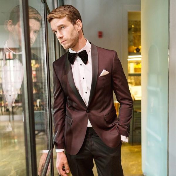 Ultimi abiti da uomo Borgogna Wine Design 2 pezzi One Button Sposo Matrimonio formale Smoking Abiti da lavoro su misura Blazer da uomo