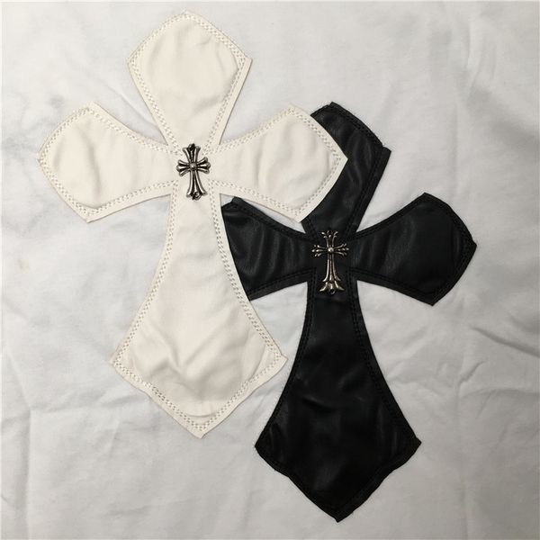 

summer 2021 trend new net red three dimensional embroidery leather metal cross t-shirt men's and women's s, White;black
