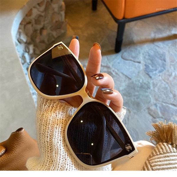 

fashion design sunglasses and eyeglasses chain women flat black lens men gafas shade mirror uv400, White;black