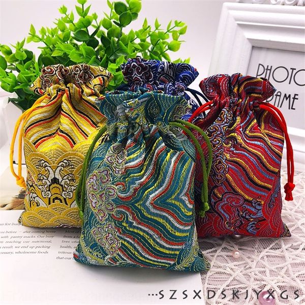 

Xr8 jindi 10 14cm wufu linmen boxes blessing festive jewelry bag jindai praying water jewelry packaging boxes pattern drawstring jindi 10 1, Black;white