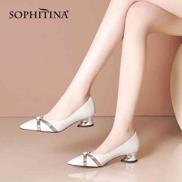 Sophitina sivri burun ayakkabı kadın kişilik düşük topuklu inci ayakkabı sığ ağız TPR aşınmaya dayanıklı tabanlar bayanlar pompalar AO283 210513