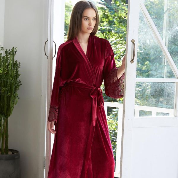 

solid velvet robe bridal bridesmaid robes lace trim wedding sleepwear bathrobe dressing long gowns kimono women's, Black;red