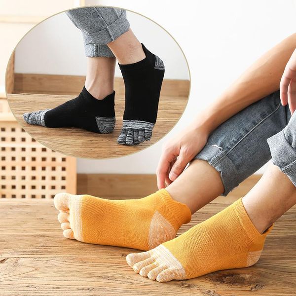 Мужские носки 2021 хлопок поглощение поглощения спортивной защиты пятки пяти пальцев удобные чистые 5 носок лодыжки