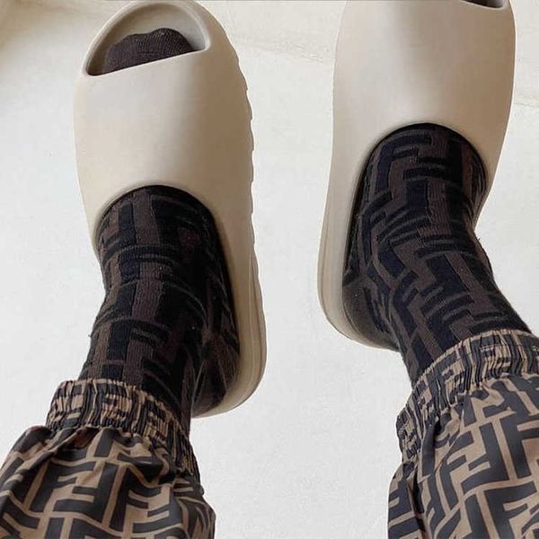 

yeesy slide women men slippers desert sand bone resin bench foam runner sneakers brown football basketball soccer shoes sports fashion arus, Black