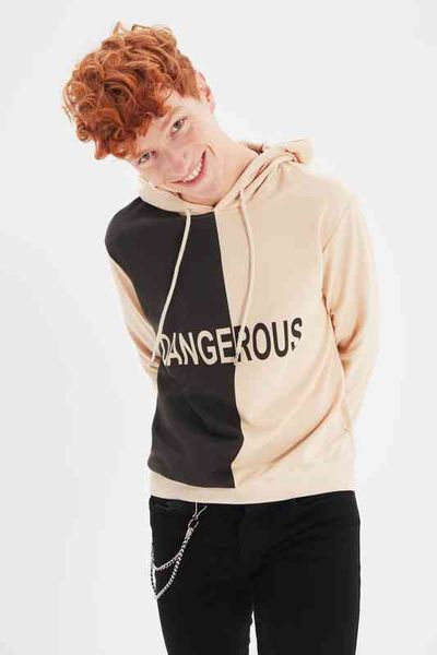 

trendyol men 's regular fit hooded printed sweatshirts tmnaw22sw0368, Black