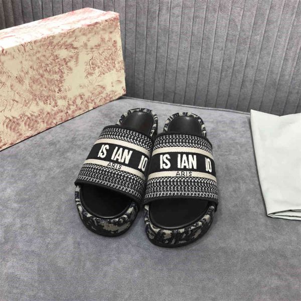 

70% off wholesale sandals flip-flops shoes luxury embroidered thick-soled slippers, summer new letters, flip flops, sandals, and heightened, Black