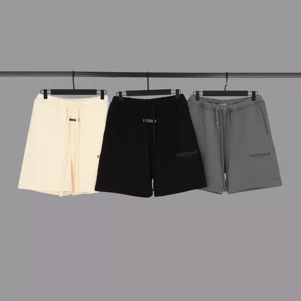 

designer men's shorts are loose and comfortable, summer clothes most handsome ones on the street, White;black