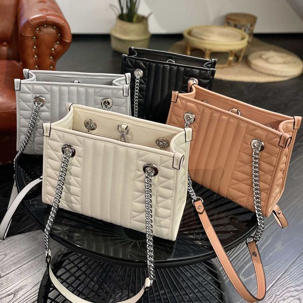 

2021 autumn and winter tote bag fashion lady shoulder bags handbag silver letter chain 26cm crossbody shopping purse 4 colors