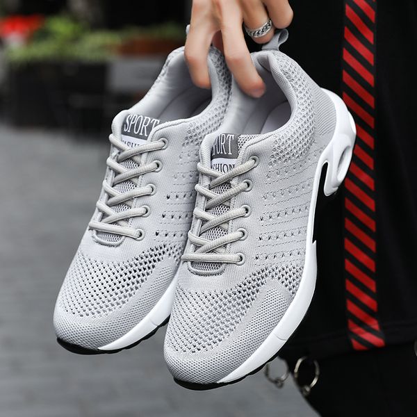 

2021 fashion cushion running shoes breathable men womens designer black navy blue grey sneakers trainers sports size eur 39-45 w-1713