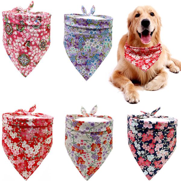 5 Farben Hundebekleidung Baumwolle Doggy Bandana Niedlicher Blumendruck Wende-Dreieckslätzchen Welpenschal Zubehör für Hunde Katzen Haustiere M