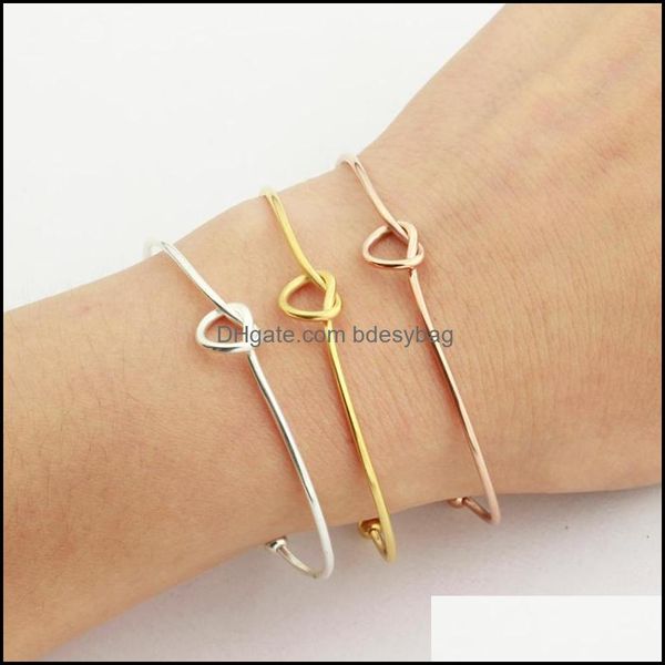 Bracciali Bangle Jewelrybangle Il carattere individuale contratto alla moda è il classico bracciale in acciaio inossidabile con avvolgimento a cuore in filo di ferro Femal