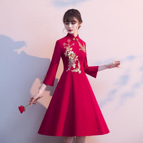 

female burgundy formal party gown exquisite appliques vintage button trim banquet dress elegant chinese bride wedding dresses ethnic clothin, Red