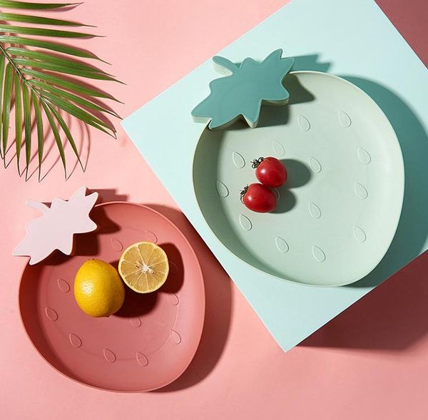 

dishes & plates lazy snack tray strawberry shape fruit candy cute plate dish household plastic for home