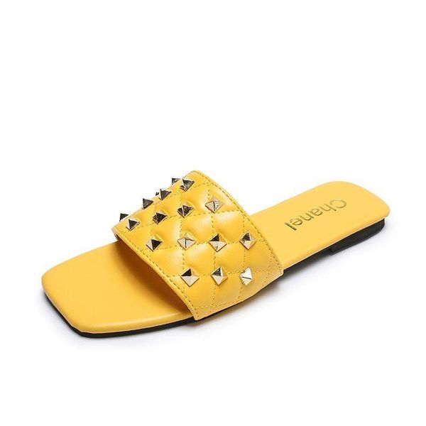 

big size sandals 2021 new european and american rivet beach shoes square head dragging sandals women's shoes, Black