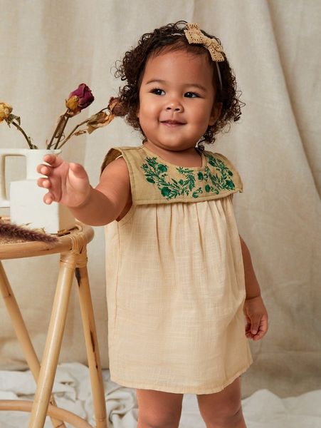 

baby floral embroidery keyhole back dress she, Red;yellow