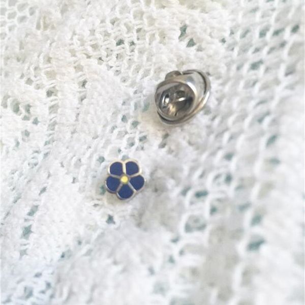 

item 7mm blue flower forget me not masonic lapel pin, Gray