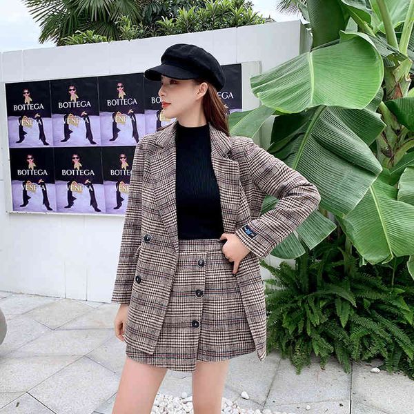 

two piece dress suit women autumn and winter fashion plaid woolen suit jacket + hakama two-piece british style wlwy, White