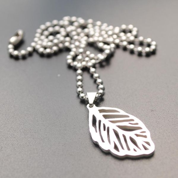 

30pcs stainless steel hollow leaf plant leaves maple fallen flower lucky necklace jewelry like angel feathers gift pendant necklaces, Silver