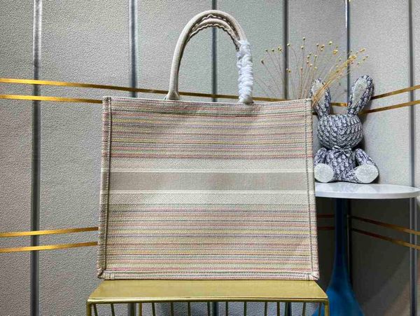 

hanghhangbag luxury designer fashion hand handbag handbags backpack wallet purse shoulder crossbody tote bags mini bag canvas embroider rzun