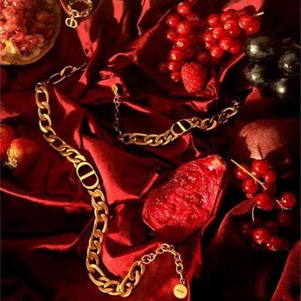 

aaa designer jewelry letter necklace brass neck short style clavicle chain women's necklace choker 2021 new, Silver