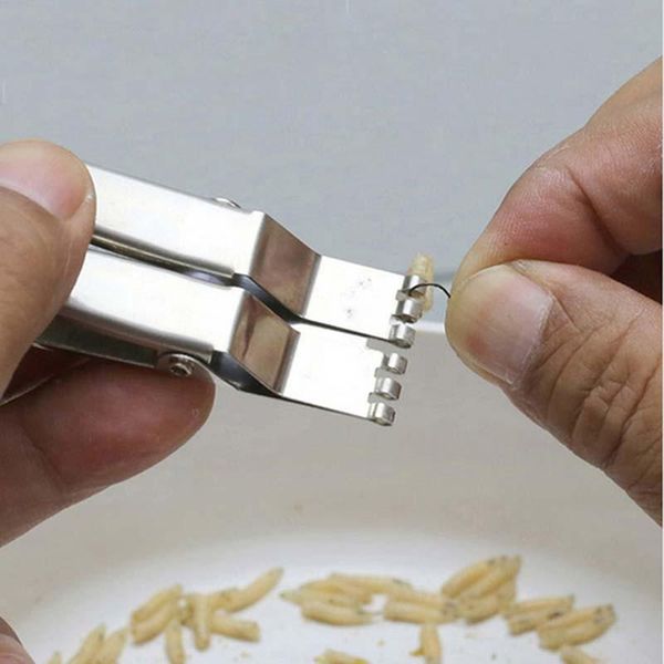 

fishing accessories 1 pcs silver portable stainless steal angleworm earthworm clip tools tackle