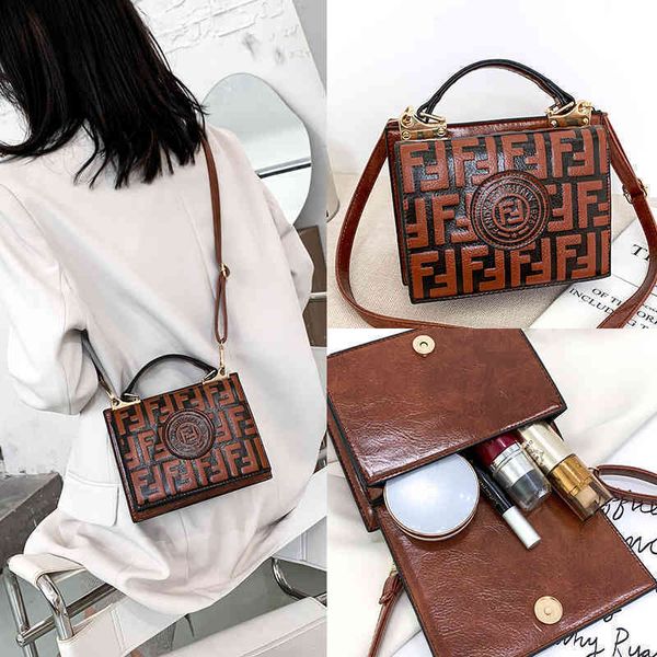 

2022 factory wholesale handbag women's bag in autumn and winter