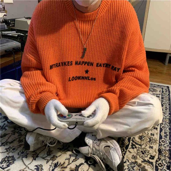 

2021 autumn and winter latest mens sweater loose hong kong style round neck all-match casual knit sweater pullover, White;black