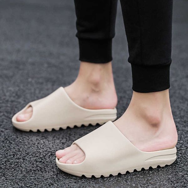 

prison heightening kanye summer sandalsnew bread sandals couple net slippers red coconut slippers yw yw, Black