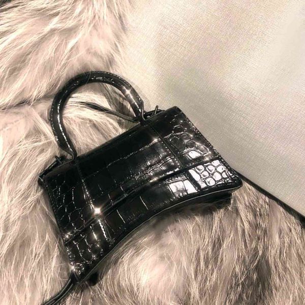 

diy0750 crocodile effect leather handbags women bags cowhide alligator shoulder bag lady fashion handbag chain purse evening crossbody, Black;red