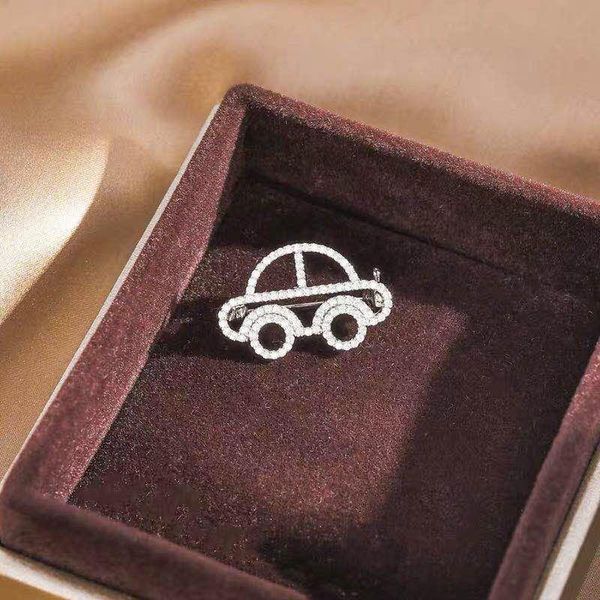 

pins, brooches lovely little xiangfeng automobile rhinestone brooch women's suit accessories creative versatile buttonhole collar pin, Gray