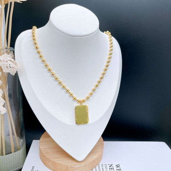 

classic fashion designer street pendant selling men's and women's necklace belt box, Silver