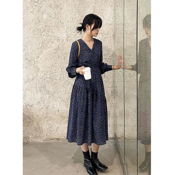 

casual dresses 2021 autumn and winter korean style floral dress female temperament waist-controlled over the knee midi skirt women, Black;gray