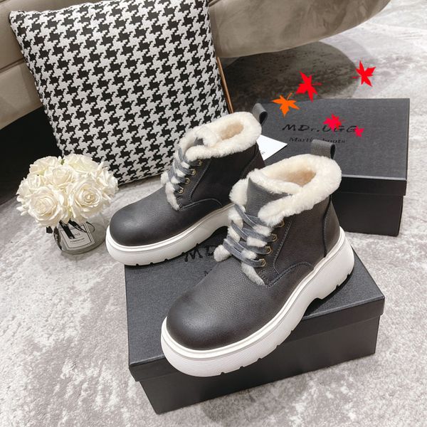 

designer boots classic leather thick-soled desert martinboot winter ladies high heels chirstmas halloween easter day shoelace box womens des, Black
