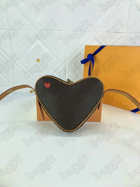 

game on coeur designer bag red heart shape coin purse shoulder cross body small handbag pouch cruise 2021 bags m57456