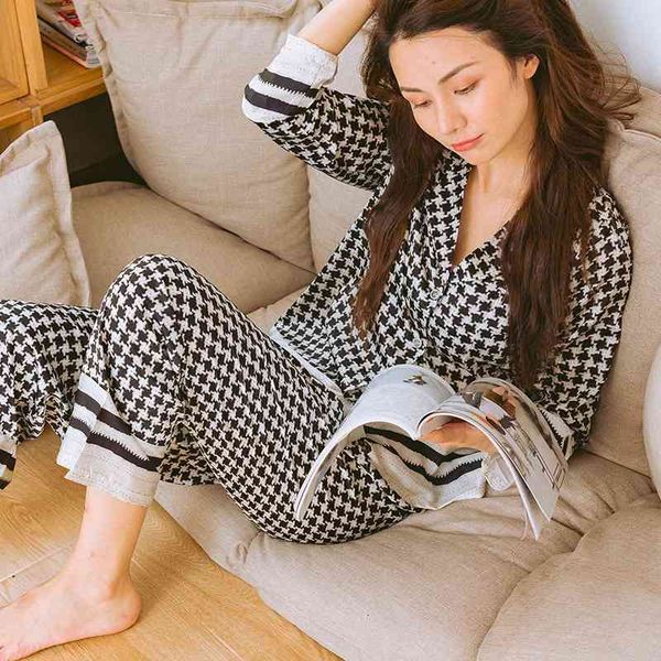 

women's sleepwear plaid satin women pajamas set loose nightwear rayon lapel pants suit casual long sleeve lounge home clothing, Black;red