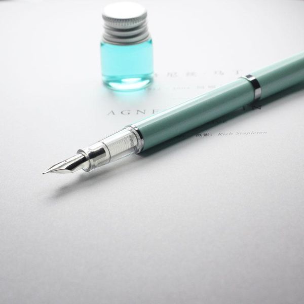 

dip pen, fine pen tip, ink-changable ink with fountain pens