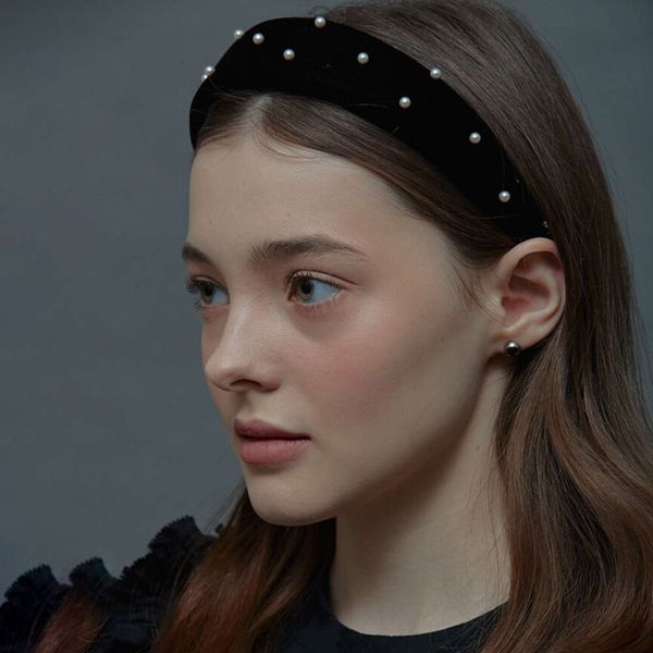 

designer style pearl hoop black velvet simple female, Black;brown