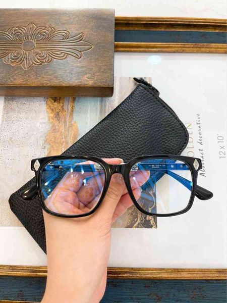 

factory outlet new crosing in 2021, White;black