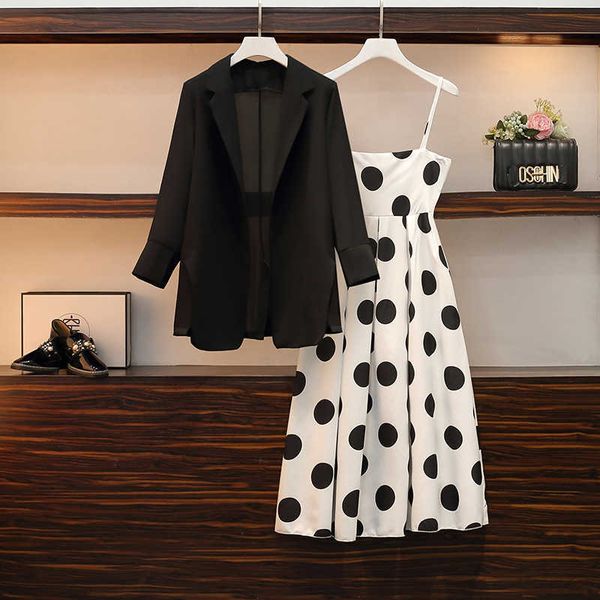 

2021 summer large women's sunscreen blazer thin coat slim wave point suspender skirt two piece set, Black;gray