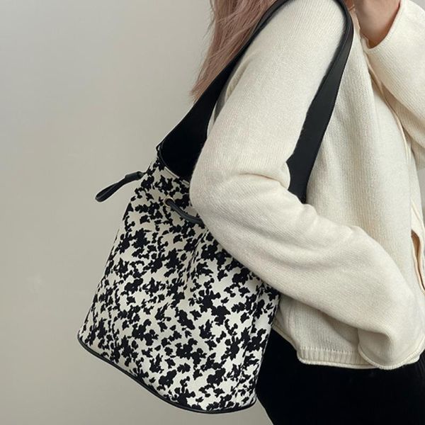 

cross body large capacity ladies simple casual tote bags vintage flowers women bucket shoulder bag fashion design female purses handbags