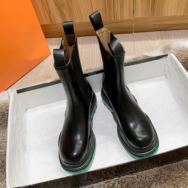 

boots are short boots, medium tube, same leather green thick bottomed thin and, Black
