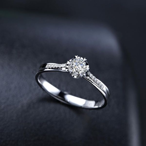 

au750 white gold ring women wedding anniversary engagement party flower heart round moissanite diamond elegant romantic cluster rings, Golden;silver