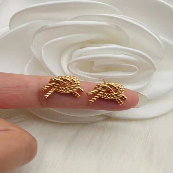 

aaa designer jewelry knot simple 2021 brass fashion gold 925 silver needle earrings, Golden