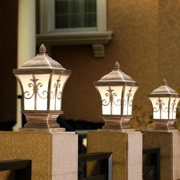 

lawn lamps ip54 waterproof bronze/black aluminium die-casting main gate use led stigma fixtures light pillar lamp with ce approved