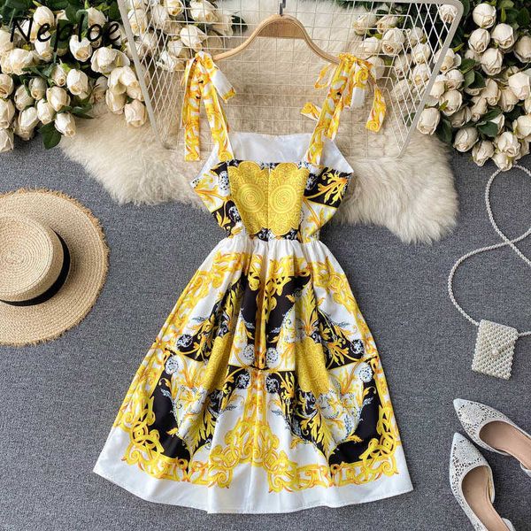 Neploe Vintage Court Style Print Dress Donna Colletto quadrato Clavicola esposta Sexy senza maniche Camis Vestidos Vita alta Hip Robe Y0823