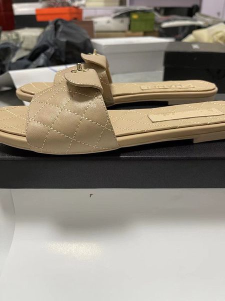 

channnel designer woman slippers men slipper gear bottoms flip flops women luxury sandals fashion causal size 35-42 with box, Black