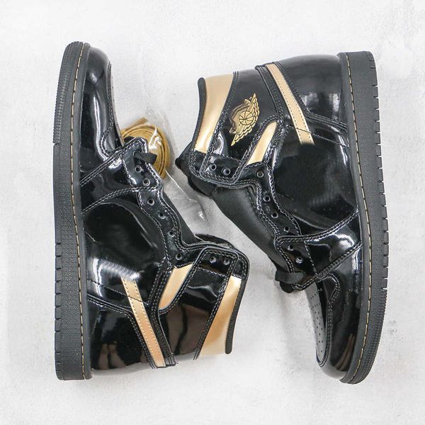 

(boxed) men's jumpman 1 basketball shoes and women's black gold outdoor casual sports7unu