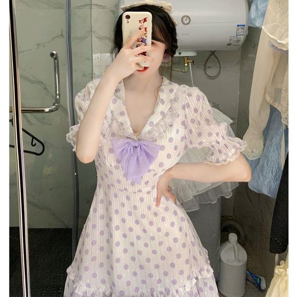 

xiaowang college bow tie lace dress women's 2021 spring and summer v-neck waist wave point bubble sleeve skirt two piece, White